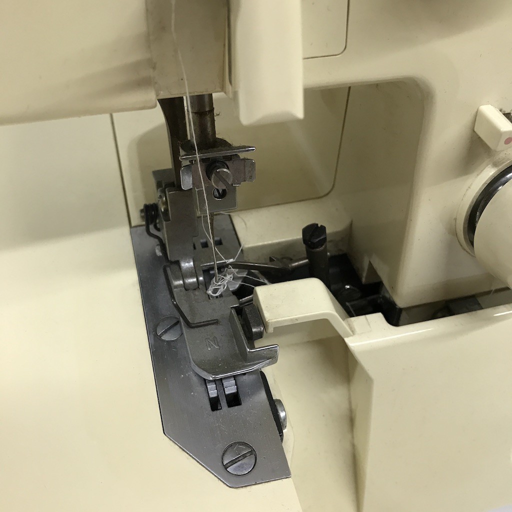 美馬精機 mammylock マミーロック ロックミシン ML-322 中古 美馬精機 mammylock マミーロック ロックミシン ML-322 中古