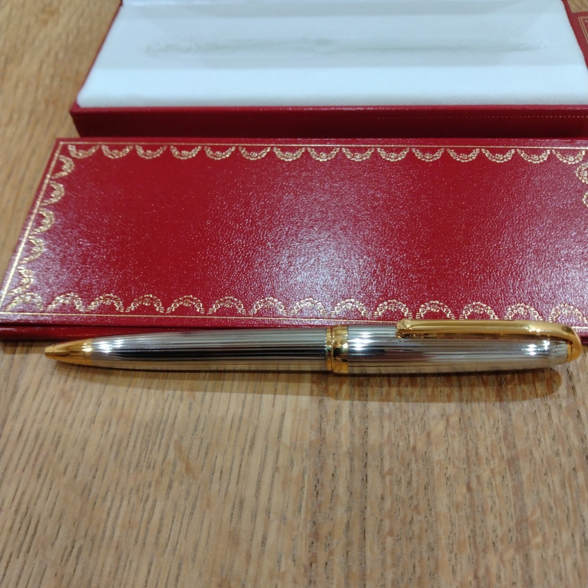 カルティエの万年筆（CARTIER）| 美品 カルティエ ボールペン