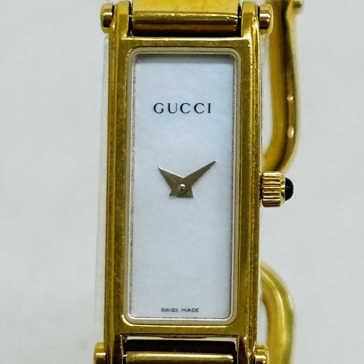 I303-H15-2186◎GUCCI グッチ 1500L 0755863 クォーツ レディース リューズ動作確認済み 腕時計 腕回り約15.5cm 直径約0.8cm