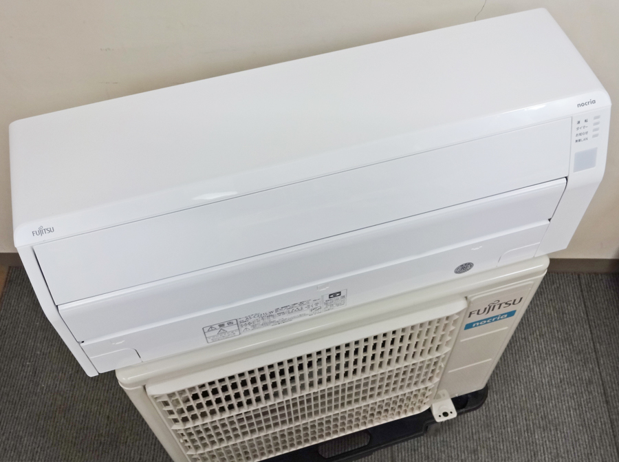 2021年製富士通 ノクリア エアコン AS-C221L-W 6畳用 リモコン付