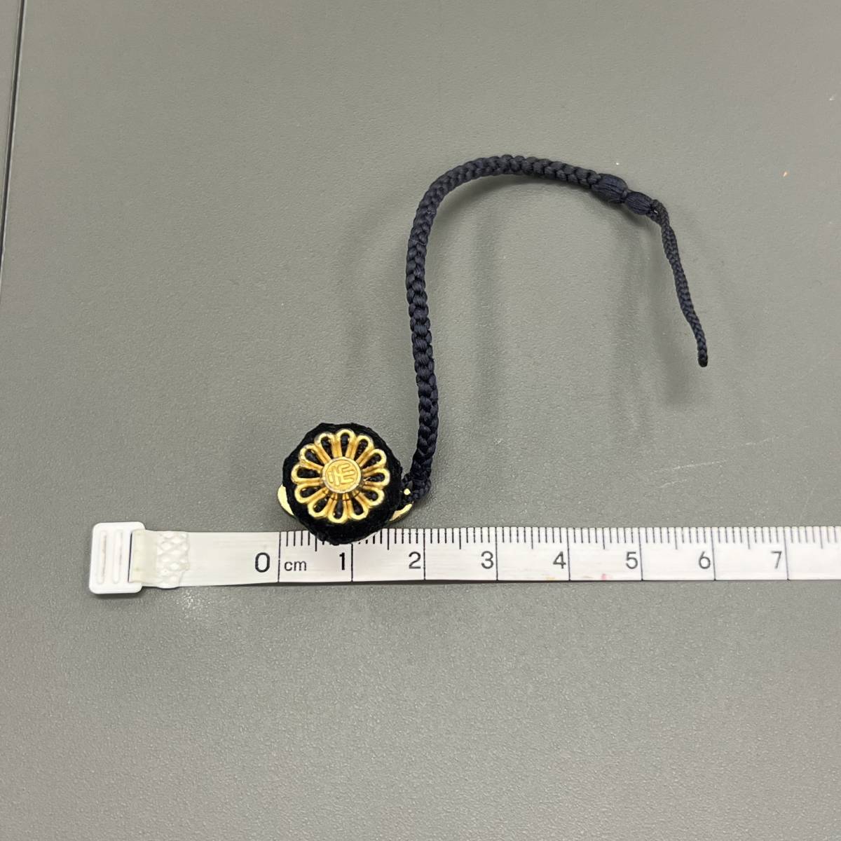 中古】菊紋 参議院 バッチ バッジ グリーン 紺系 小物 国会議員 衆議院 
