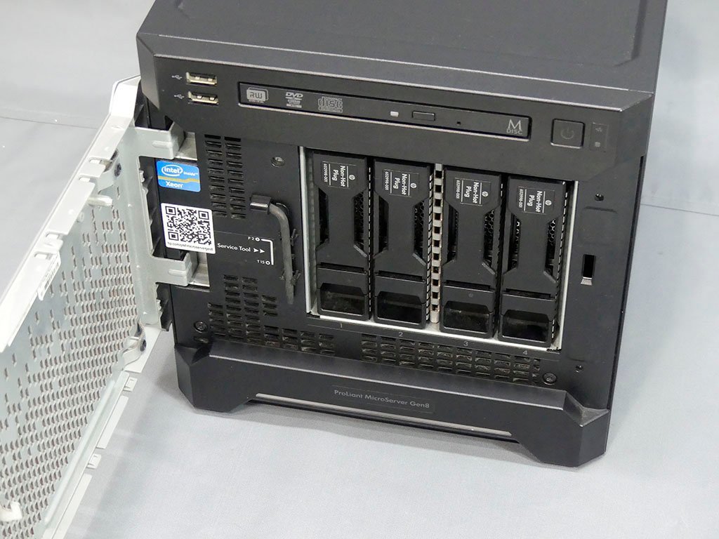 HP ProLiant MicroServer Gen8 CPU Xeon E3-1220L V2 (2.30GHz) HDD4TB