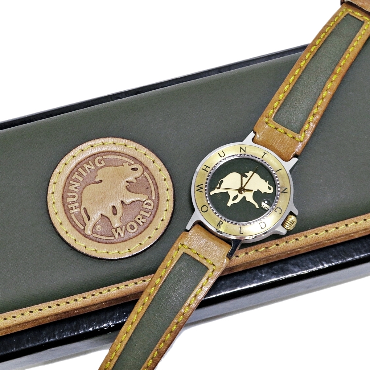 World 18K Watch Hunting Rare Classics Solid Gold Bezel Couple 