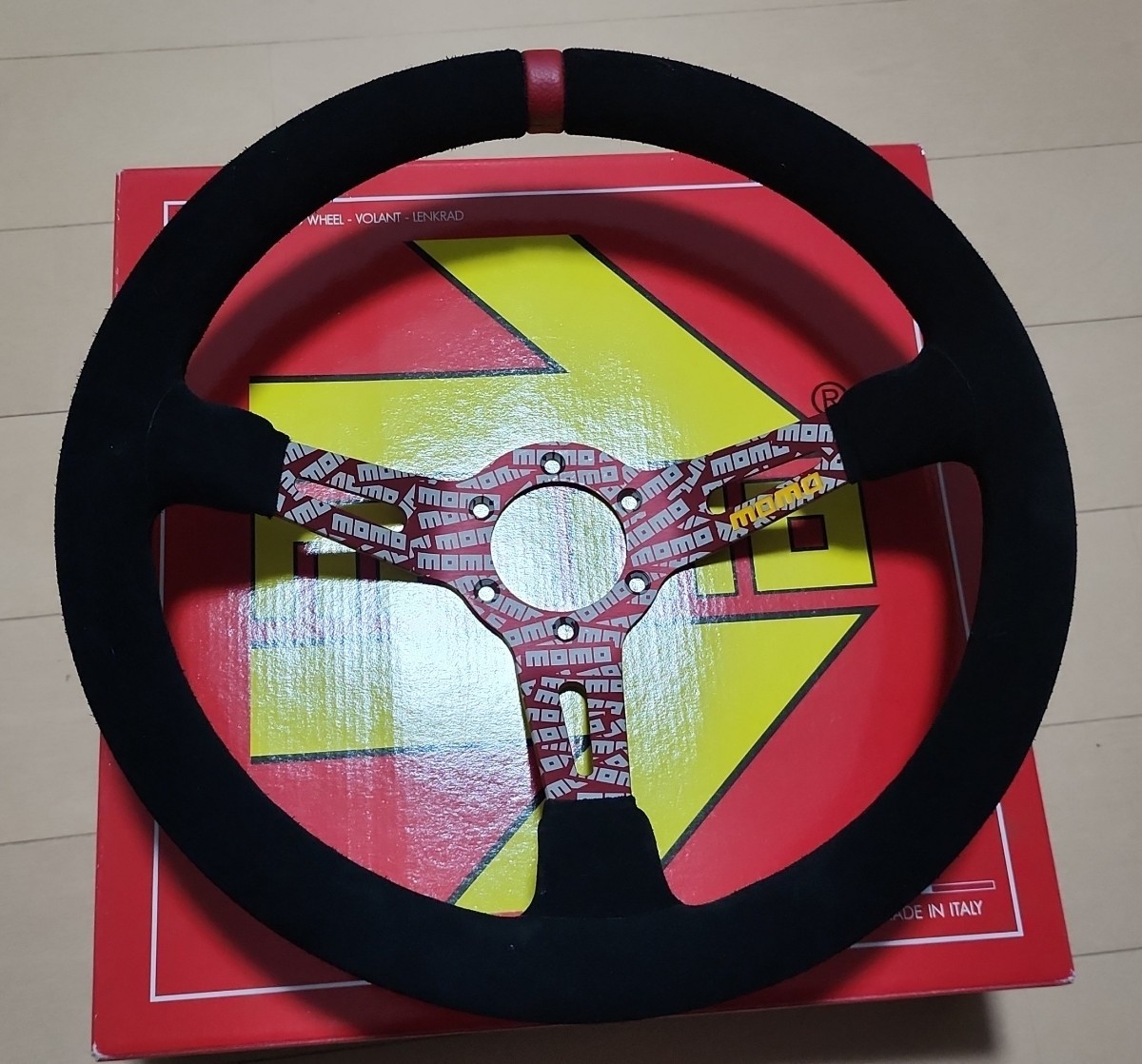 momo モモ ステアリング F1 CONCEPT SPIDER スパイダー USED