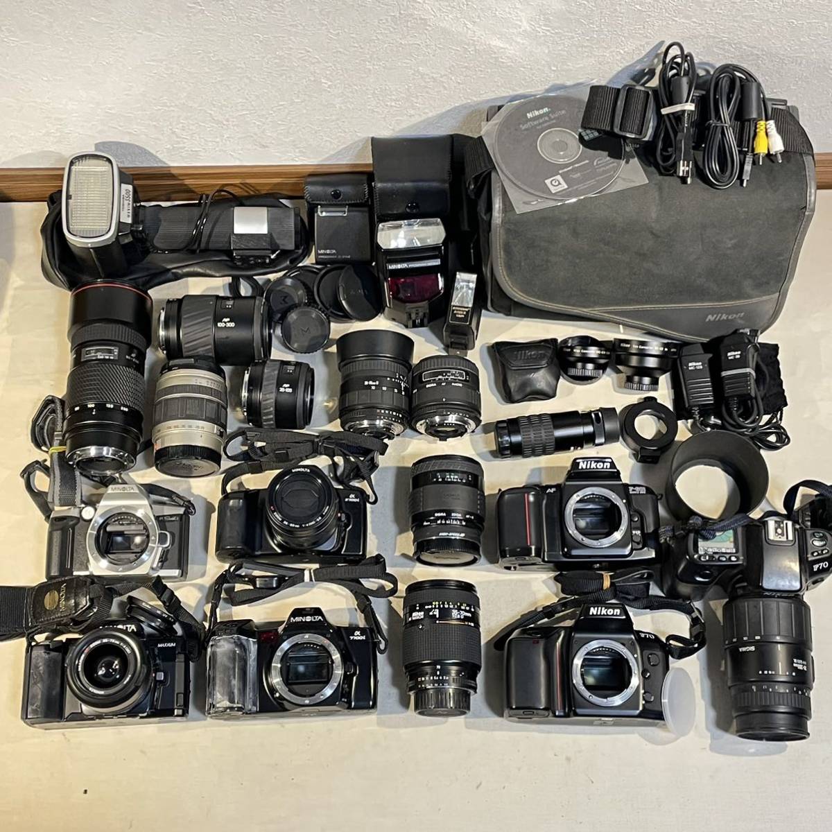 Nikon F70 中古現状ケースストラップ付き 【公式通販】