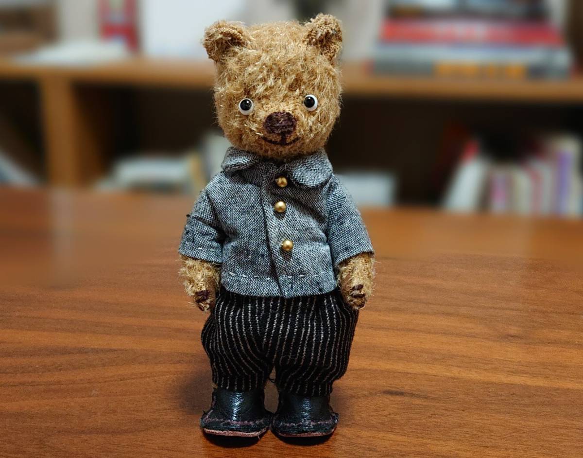小さなかわいい男の子ベア 14㎝ 自立します テディベア TEDDYBEAR 