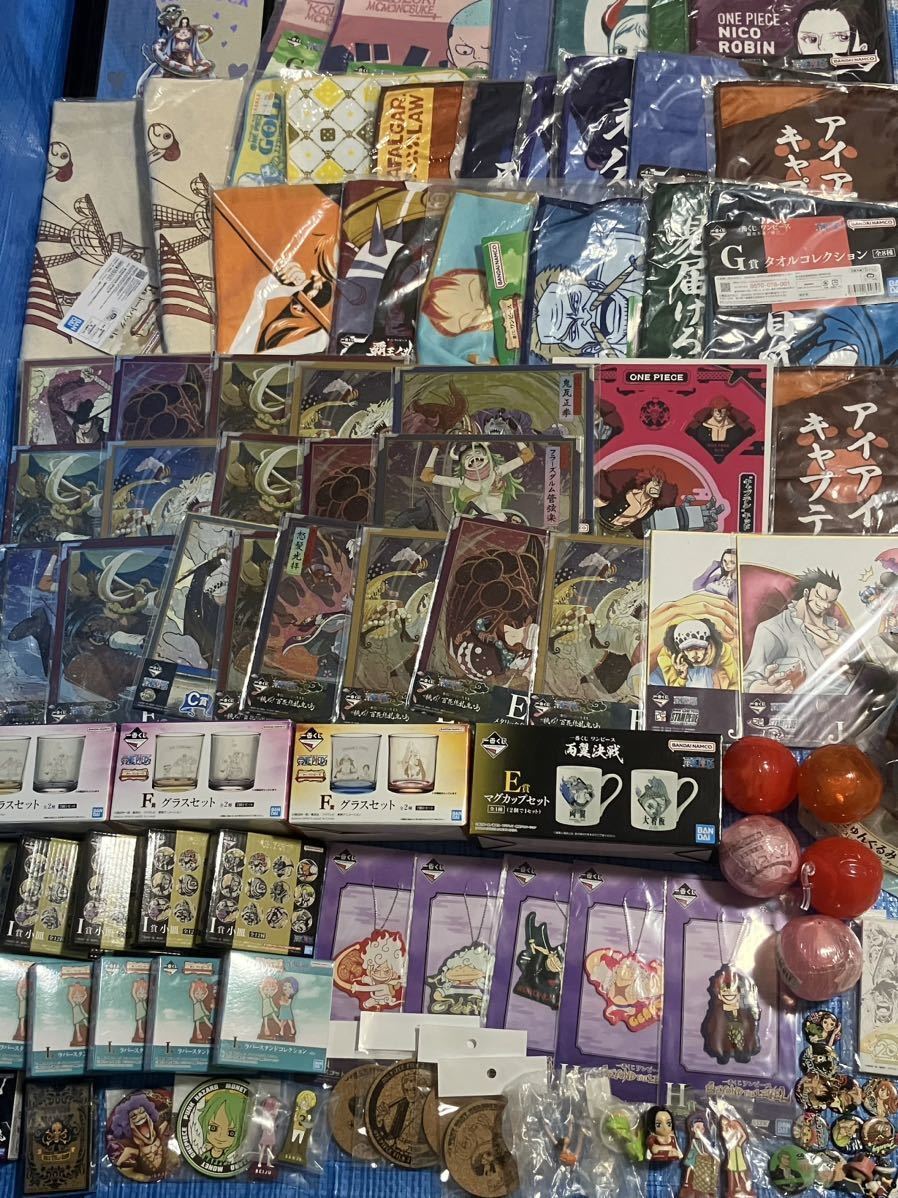 ワンピース アニメグッズセット 一番くじ 色紙 ワンピの実 缶バッジ 