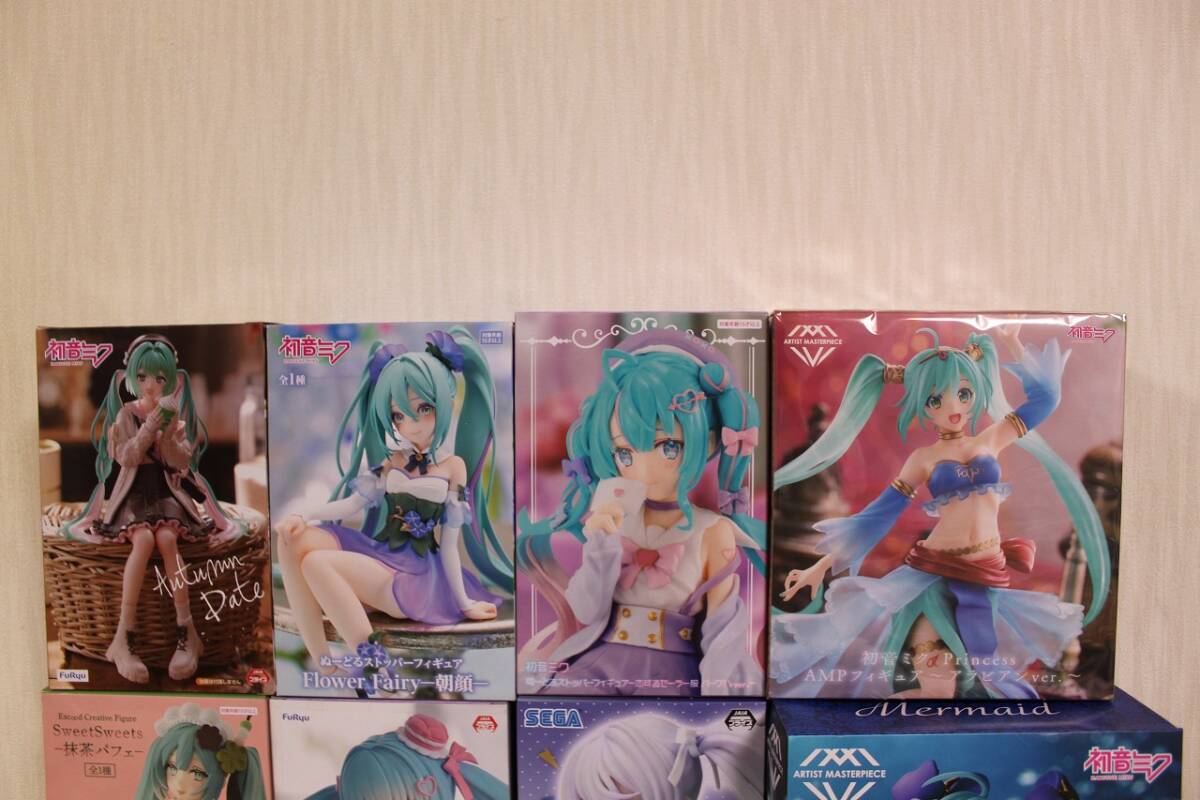 【プライズ】 プライズフィギュア まとめ売り　11点セット（初音ミク、月曜のたわわ、冴えない彼女の育てかた）_3