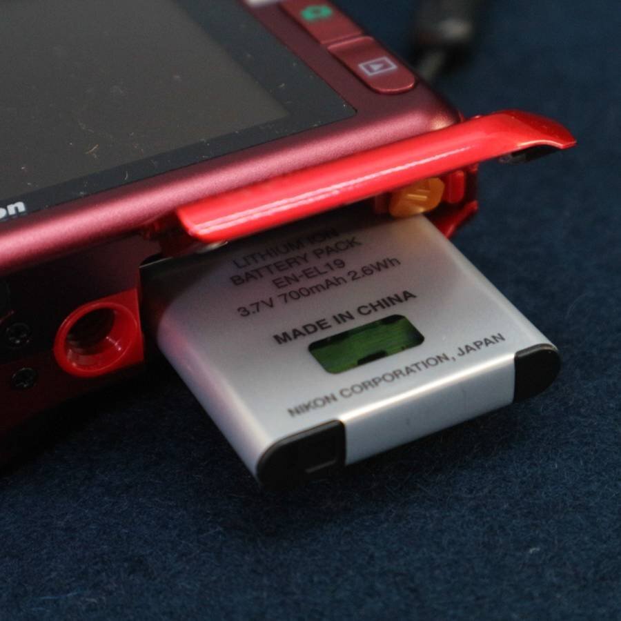 Nikon COOLPIX S6400 コンパクトデジタルカメラ 本体 レッド【充電器欠品】1602万画素 光学12倍ズーム ニコン クールピクス◆837f09_5