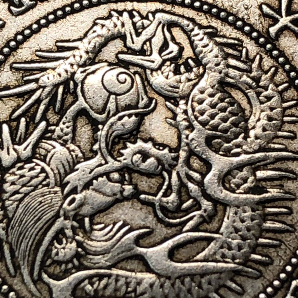 新1円銀貨 特年 明治37年 大型 約27.00g 日本古銭 一圓 一円 銀貨 硬貨