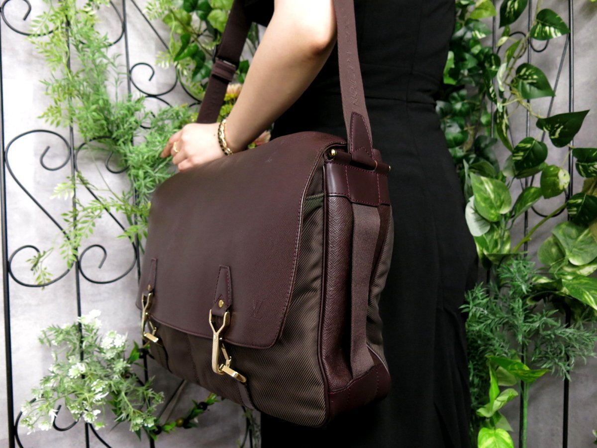 ○美品○LOUIS VUITTON ルイ・ヴィトン○タイガ○デルスー○M30166