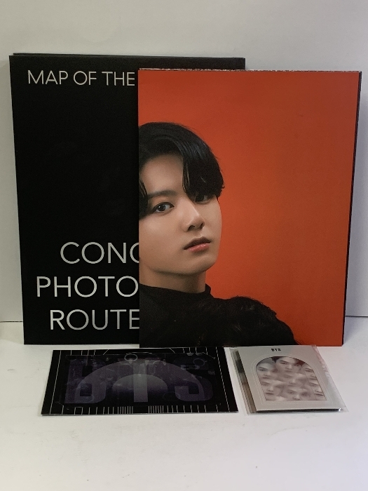 BTS MAP OF THE SOUL ON:E CONCEPT PHOTOBOOK SPECIAL HYBE Three Sixty Co 防弾少年団 写真集_5