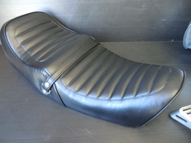 XJ400 XJ400D XJ550 シルバー外装セット ２段シート張り替え後未使用 BEETタイプフロントフェンダー、アルフィン CBX FX GS KH CB GP_8