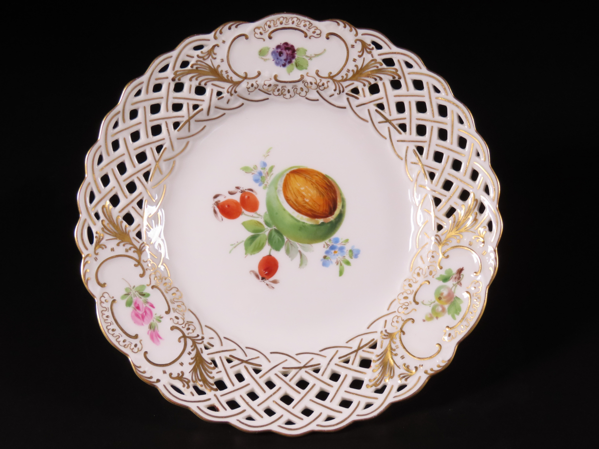 ONE'S】MEISSEN マイセン 金彩透かしレリーフ 果物文 飾皿 径15.5cm