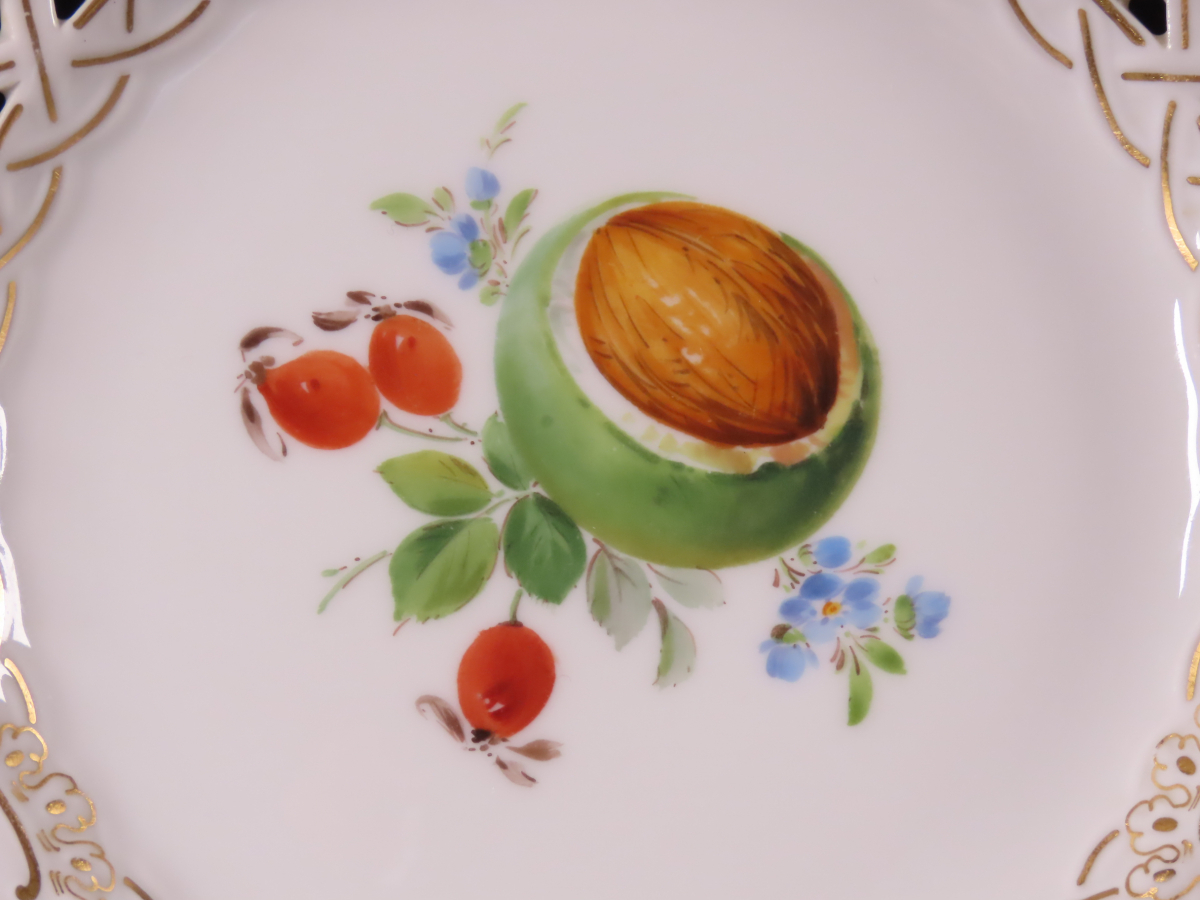 ONE'S】MEISSEN マイセン 金彩透かしレリーフ 果物文 飾皿 径15.5cm
