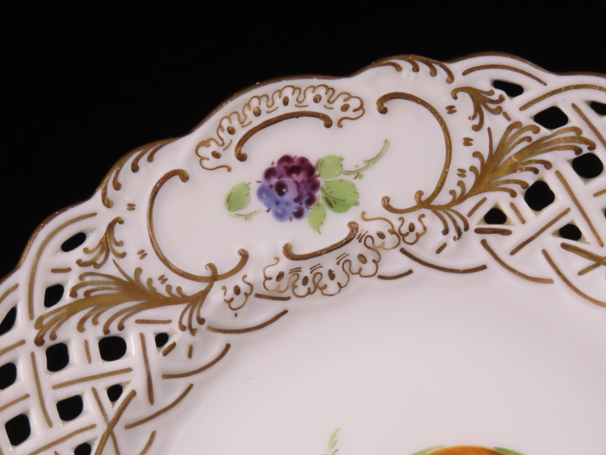 ONE'S】MEISSEN マイセン 金彩透かしレリーフ 果物文 飾皿 径15.5cm