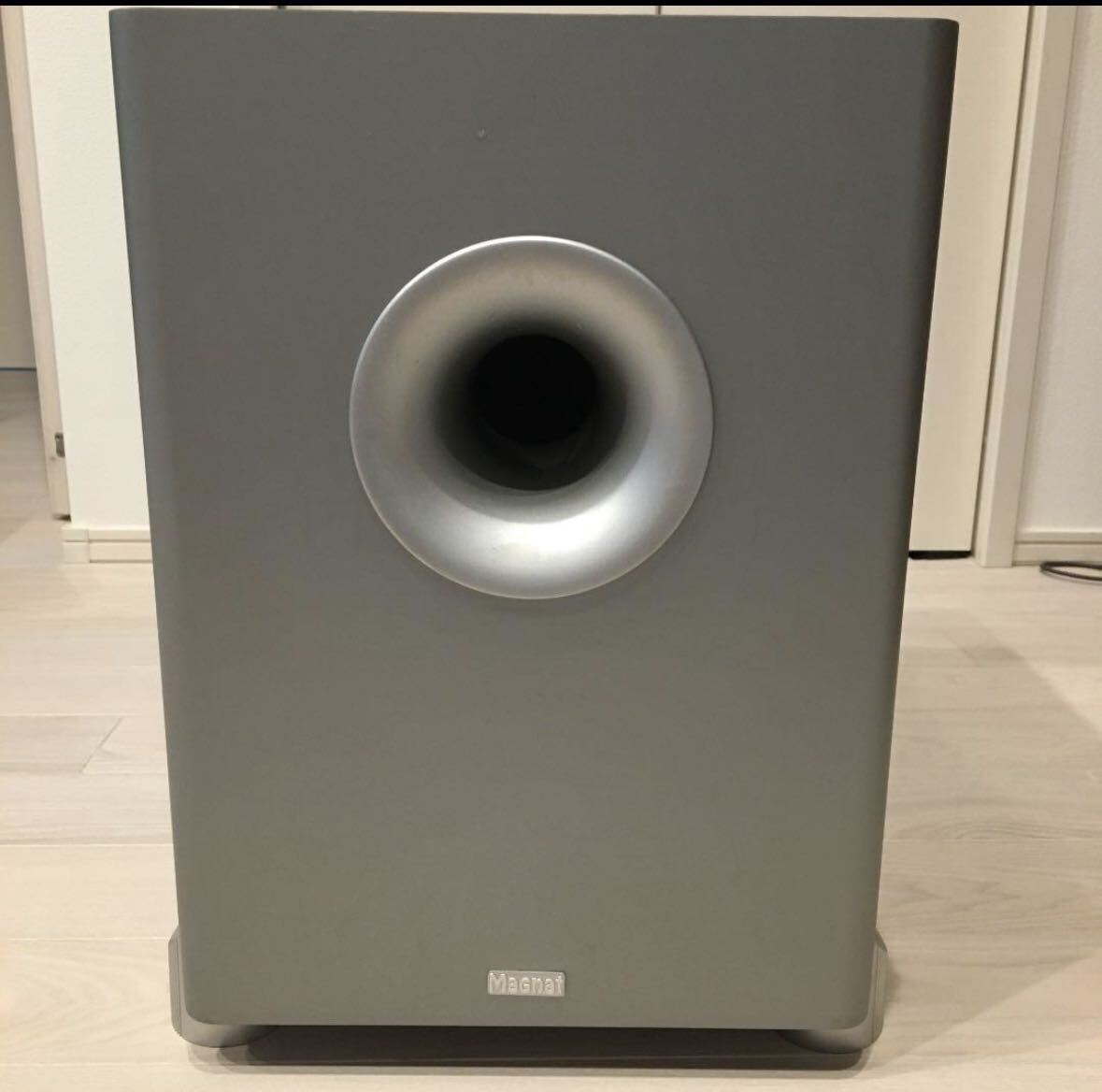 独Magnat Symbol 5100Aシリーズ　サブウーファー_1