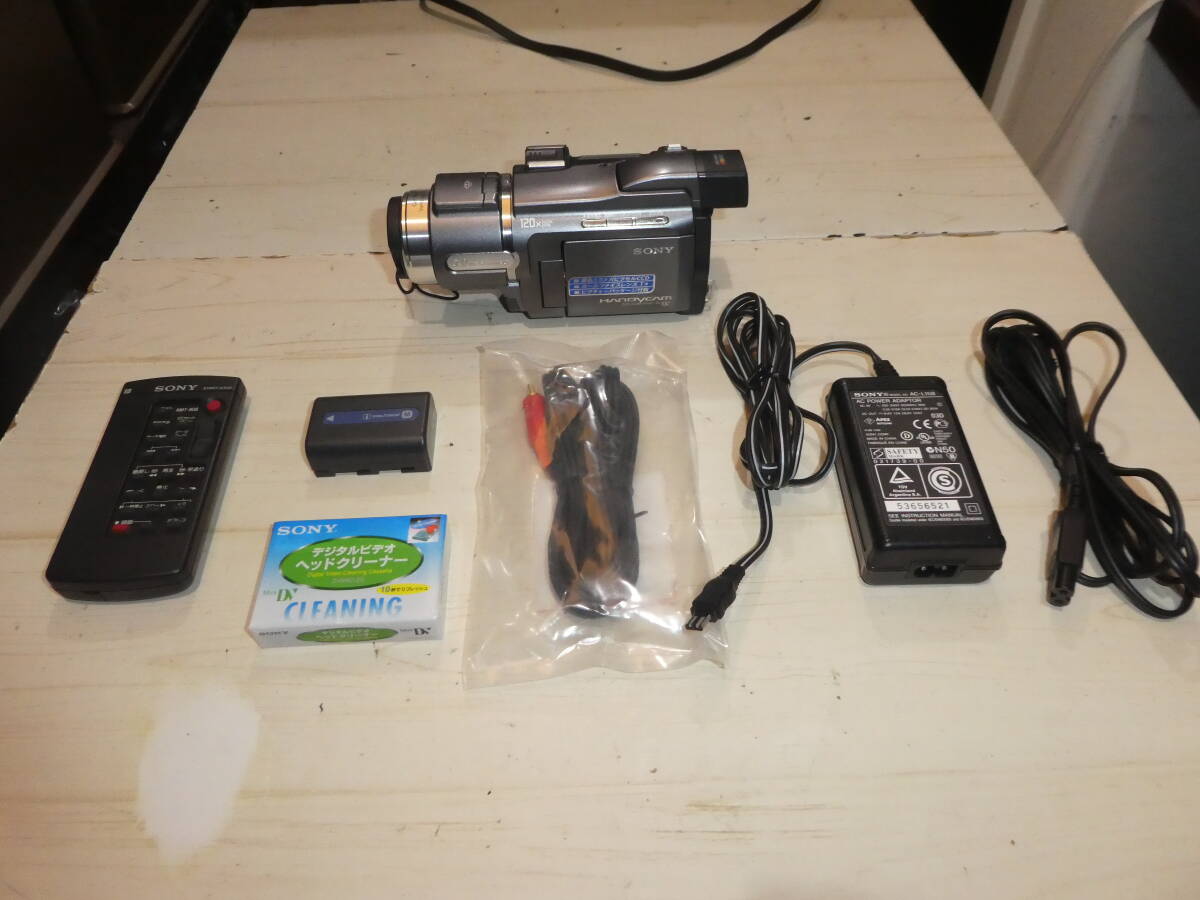 SONY DCR-HC88 miniDV デジタルビデオカメラレコーダー動作良好 ダビング一式セット+未使用ヘッドクリーナー付き