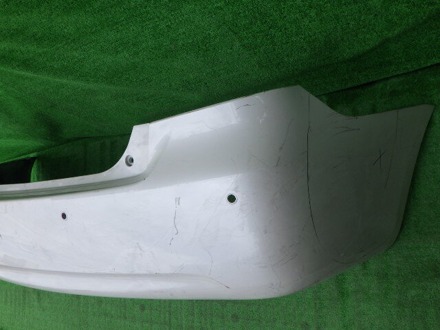 NZT260 ZRT260 ZRT265 ZRT261 プレミオ 純正リアバンパー リヤバンパー 白 パール 52159-20A80 NZT260 ZRT265 ZRT260 純正リアバンパー パーツ Premio
