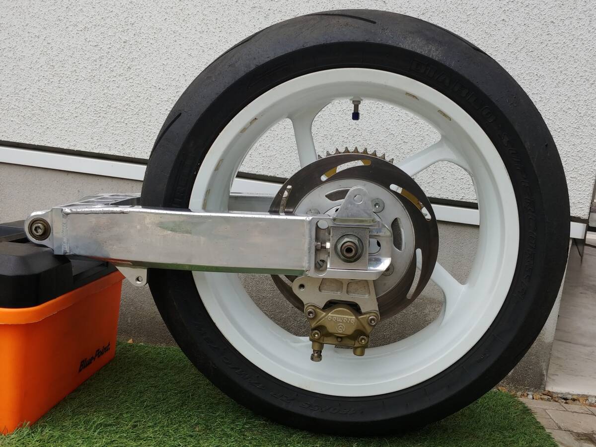 ～03スポーツスター　リア足回り一式　ウィリー製アルミスイングアーム　マービック製ホイール　中古品　XLH883 XL1200S_2