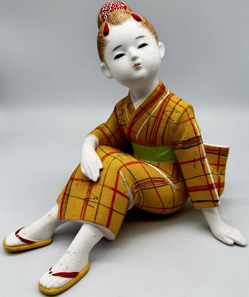 y3379TT 【1円スタート】 博多人形？ 日本伝統工芸品 日本人形 陶器