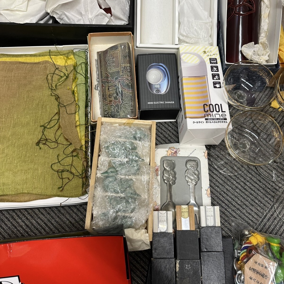 NA★1円〜遺品整理 現状品 色々おまとめ品 お宝あるかも 茶器 酒器 食器 花瓶 フォーク スプーン グラス 皿 漆器 ミッキー他_6