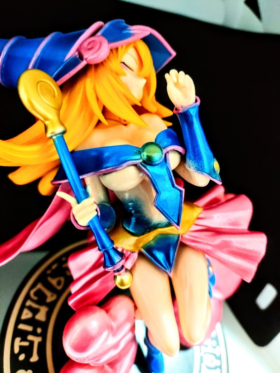 ブラックマジシャンガール、リペイント品フィギュア遊戯王(コミック