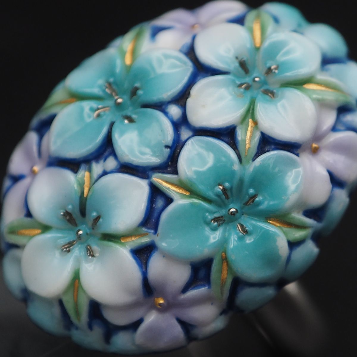 俊兼ジュエリー トシカネ 有田焼 フラワー ブローチ 花模様 TOSHIKANE