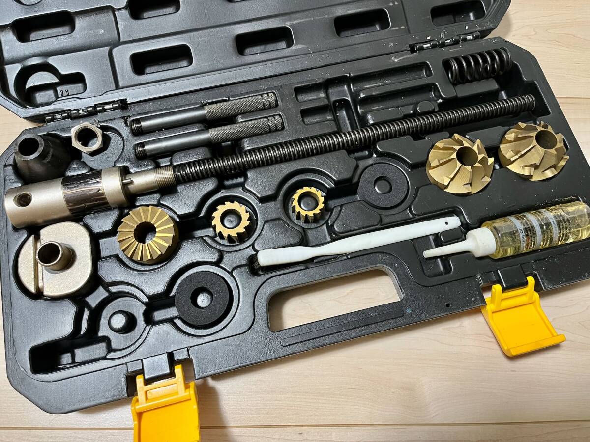 Ice Toolz】ヘッドチューブフェーシングツール Ice Toolz のヘッド