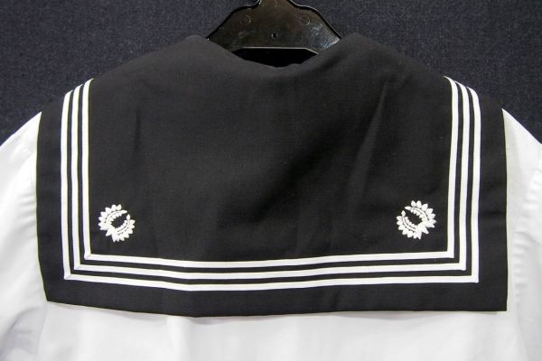 （11号）大きめ　江東商業高校　夏半袖セーラー服　3点セット　黒　ブラック　上下　希少制服　　クリーニング済商品 セーラー服 江東商業高校 東京都 大きいサイズ 江東商業高等学校こうとうしょう 江東商業高校の校則について質問5件