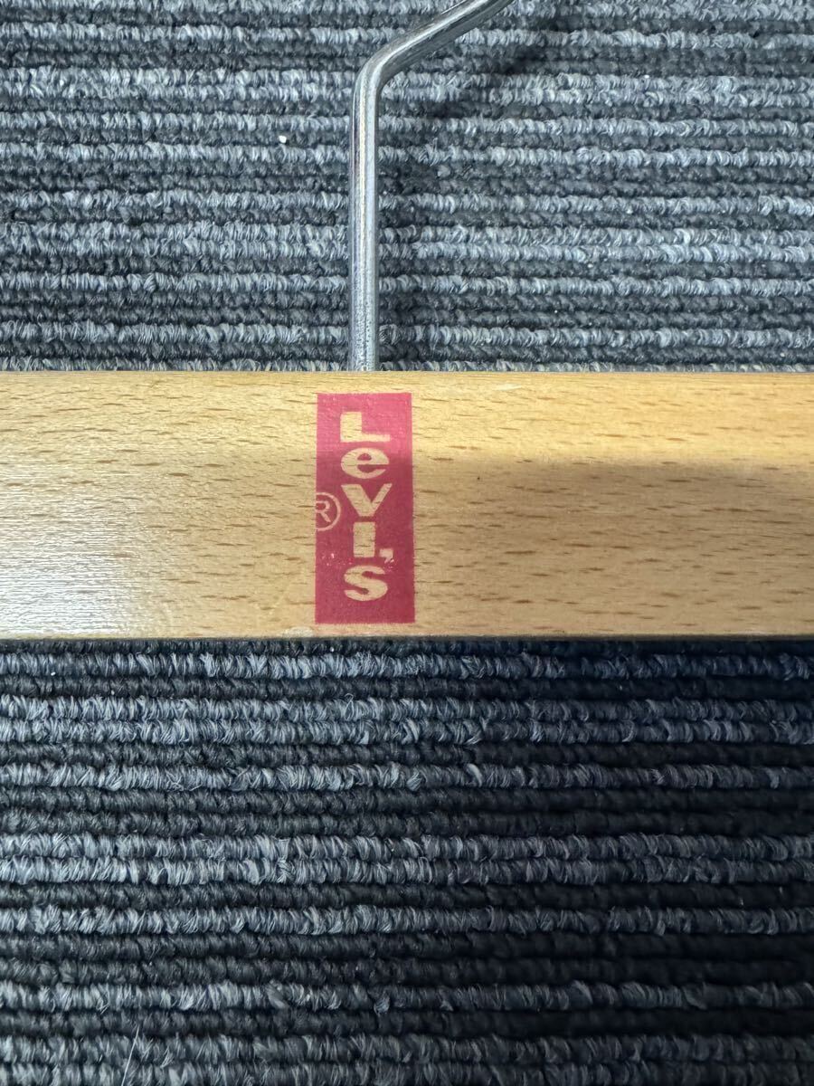 非売品 Levi's 木製ハンガー 上下セット リーバイス (リーバイス