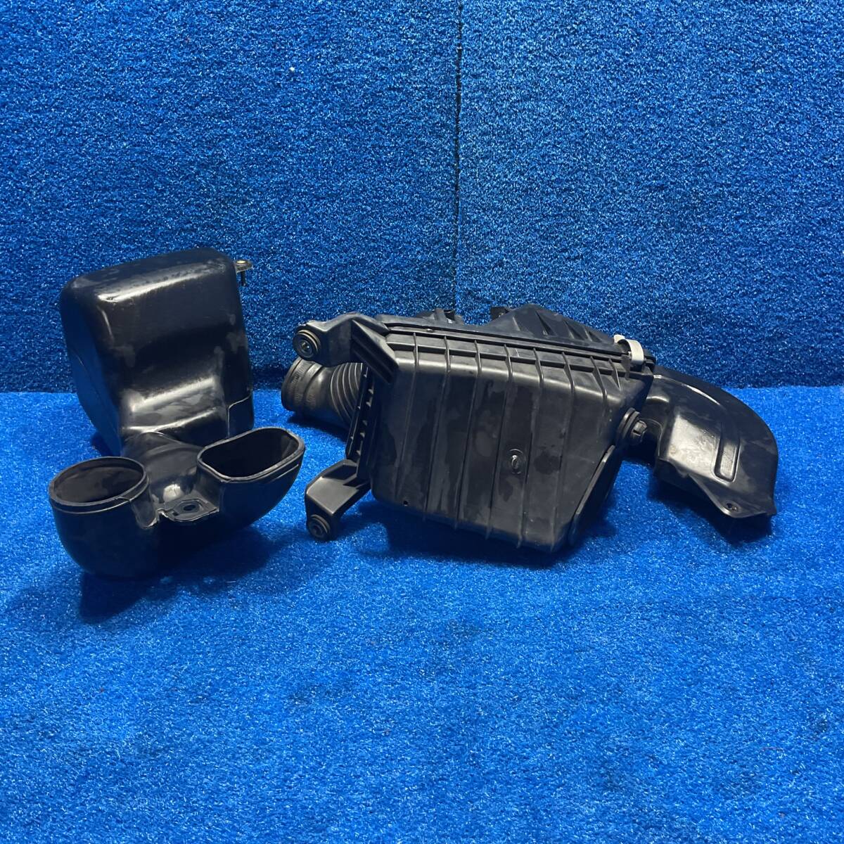 [AK-0024393][Z3]H12 スバル インプレッサ WRX STI GC8 4D セダン　『　エアクリーナーボックス ダクト パイプ　』　590984 インプレッサ | SUBARU 1&frasl;18 IG3539 MZP457BL