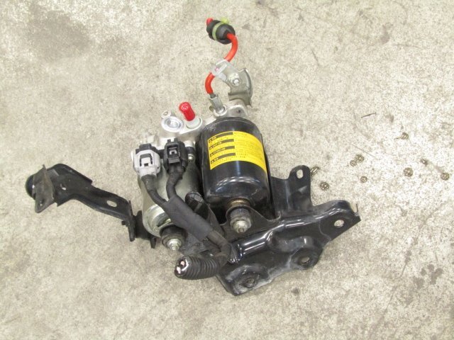 ◎[R08+E2] トヨタ ZVW30 プリウス ABSブレーキアクチュエーター