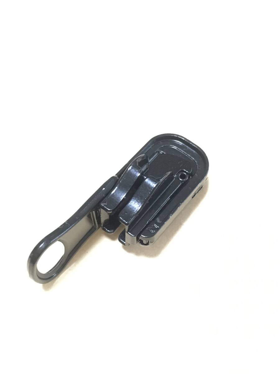 【新品・未使用】ジャケット ダウンコート用 8号 リバーシブルスライダー ファスナー 黒 【送料：185円】_2