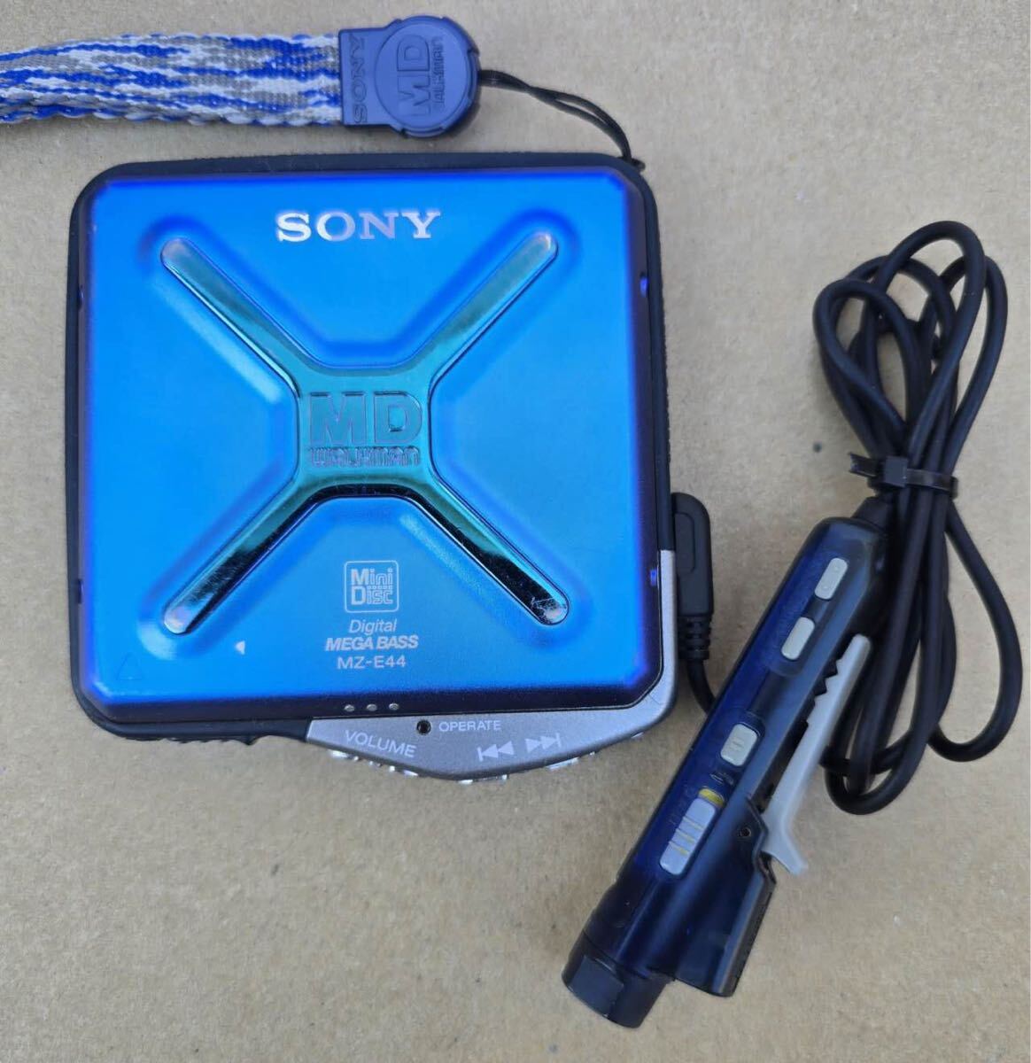 SONY ソニー WALKMAN MZ-E44 MDプレーヤー ウォークマン リモコンRM-MZE44付き 動作未確認 ジャンク