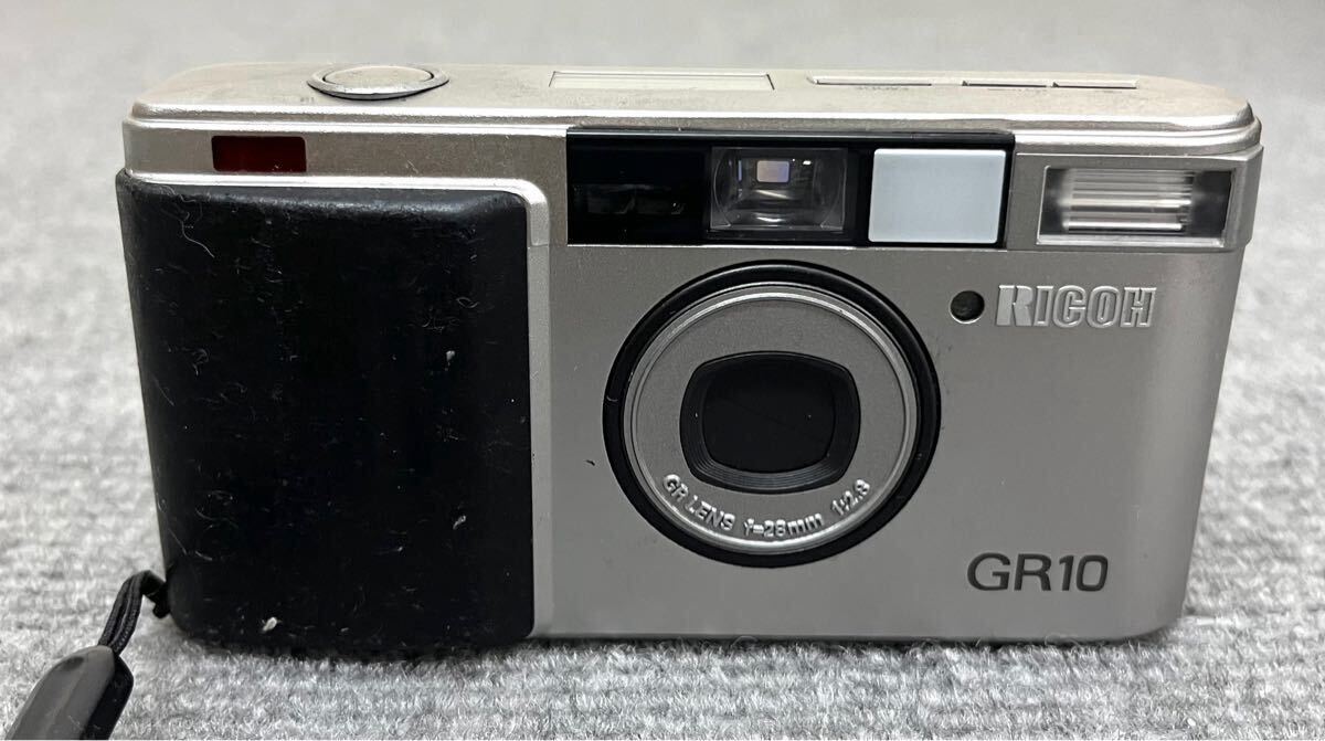 RICOH リコー GR10 シルバー コンパクトフィルムカメラ フィルムカメラ 三脚付き ①_2