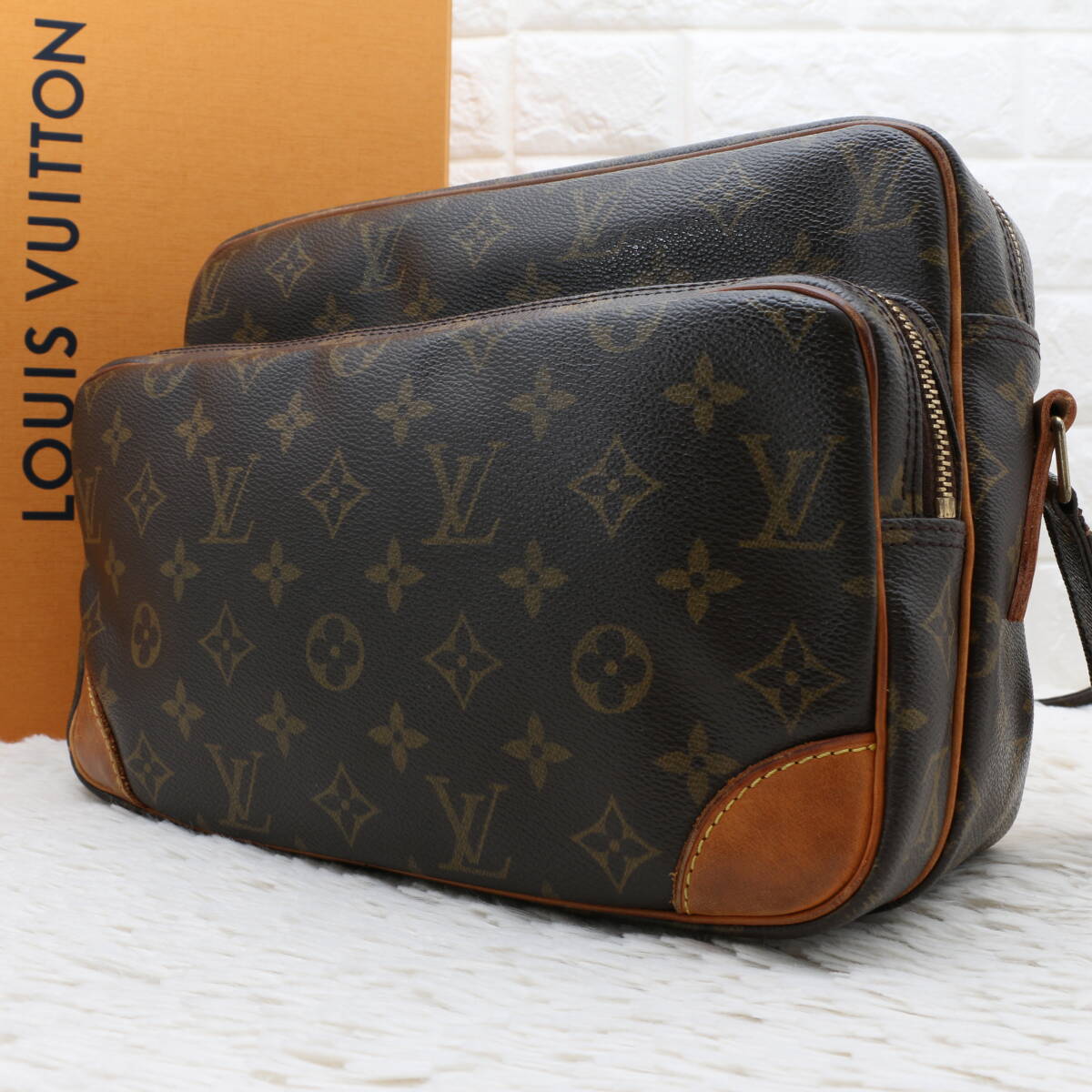 LOUIS VUITTON ルイヴィトン モノグラム ナイル M45244 ショルダー 