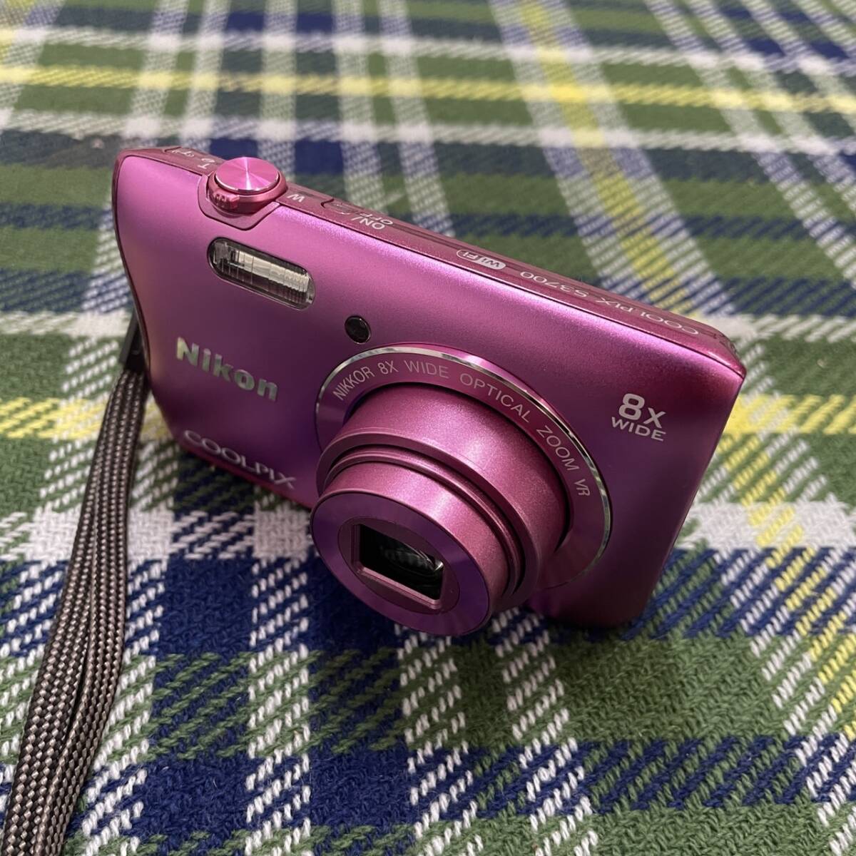 USED】デジカメ クールピクス S3700 - コンパクトで高性能！Nikon 