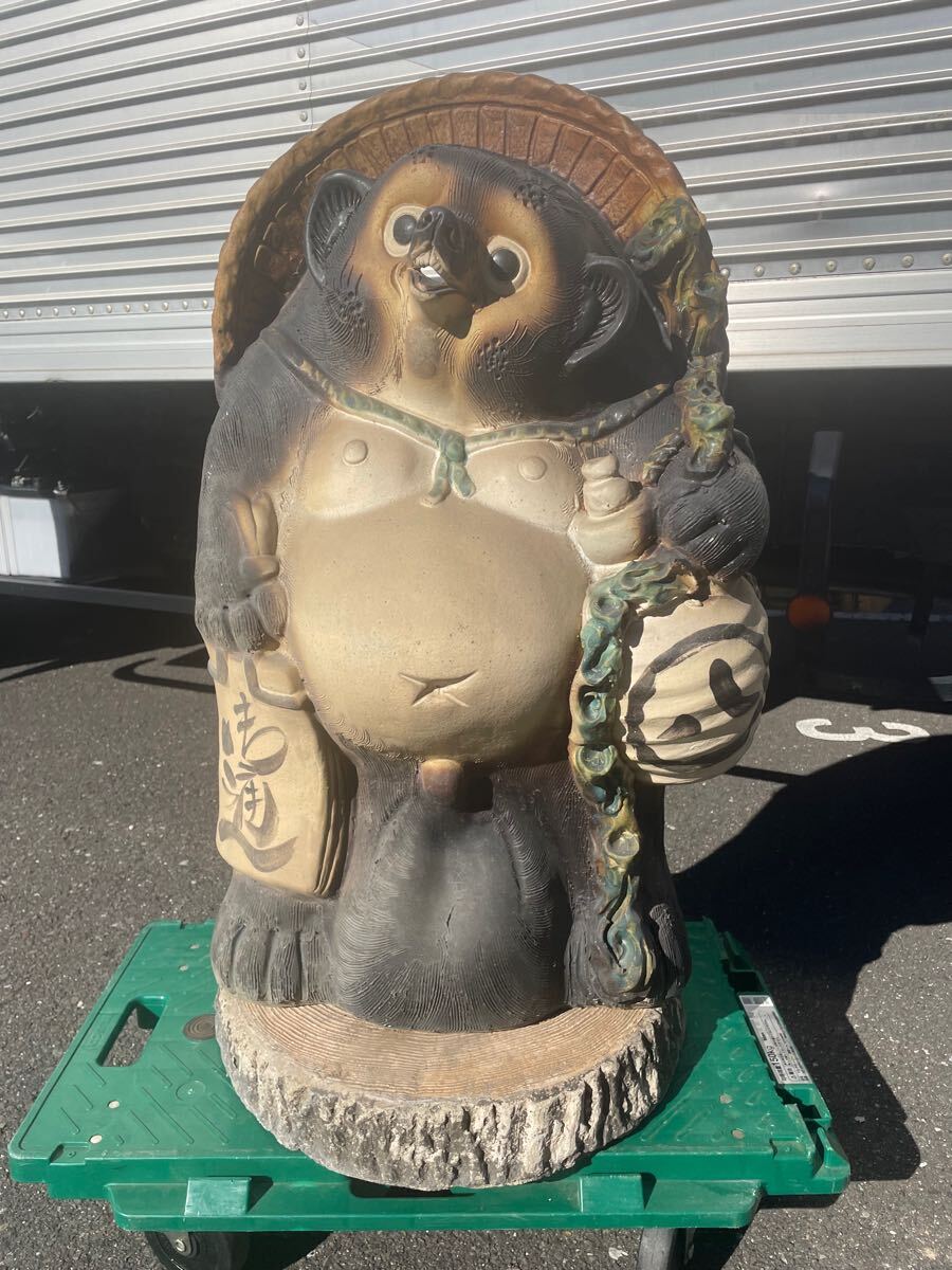 25＊1093【中古品】 信楽焼 たぬき 狸 オブジェ 置物 縁起物 高さ約77センチ 陶器