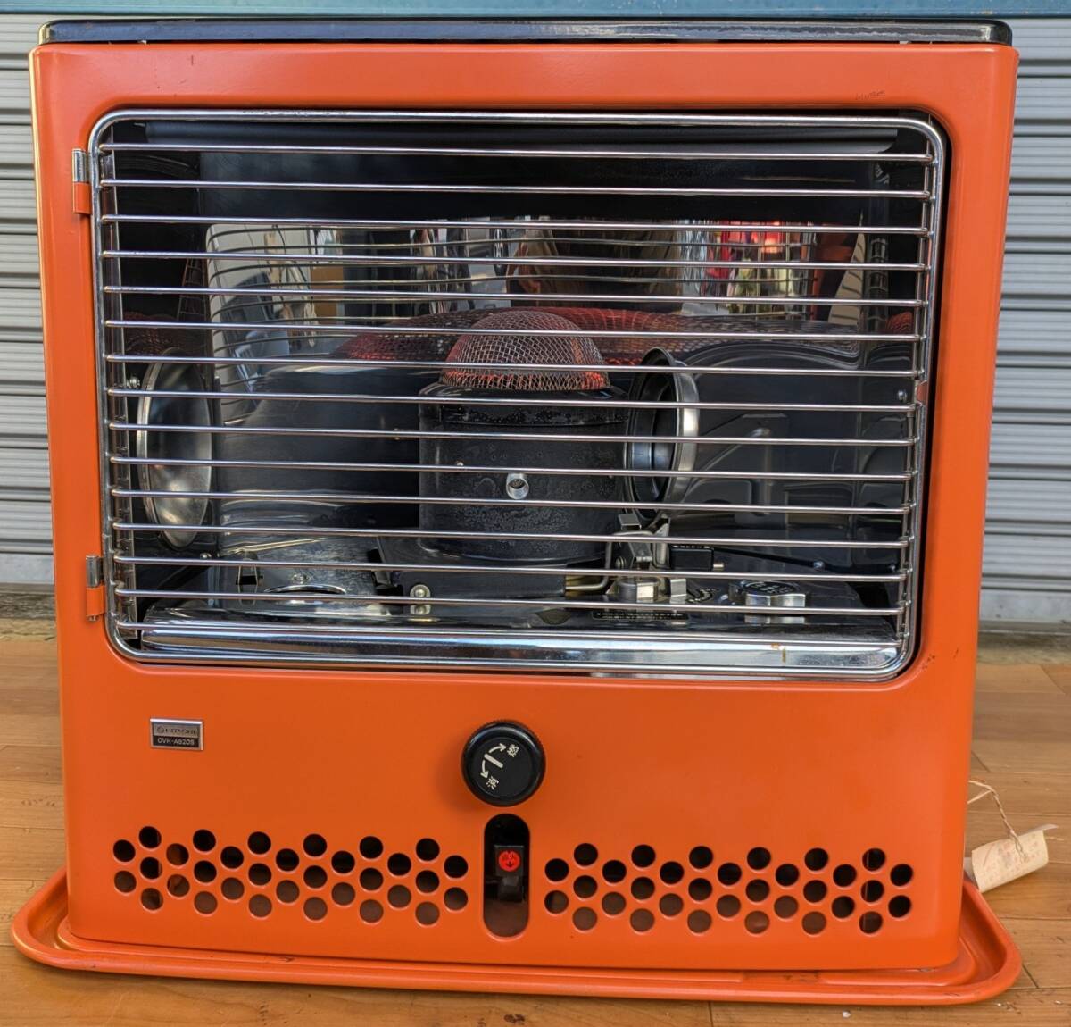 No.387○日立石油ストーブ○OVH-A520S○オレンジ○未使用品に近い