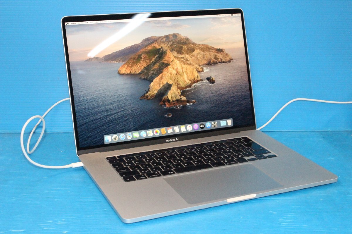 Apple MacBook Pro 16-inch 2019 / Core i7-9750H 2.6GHz / メモリ 