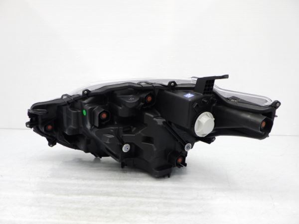 4066245♪ シエンタ Z MXPC10G/MXPL10G/MXPL15G 右ライト Bi-Beam LED