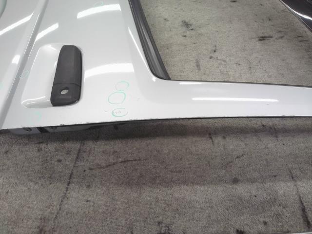 ハイエース CBF-TRH200V 左　Ｆ　フロント　ドア　 1E7 M2H3 CBF-TRH200V ハイエース 左 TRH200V 左フロントフェンダー No.222717