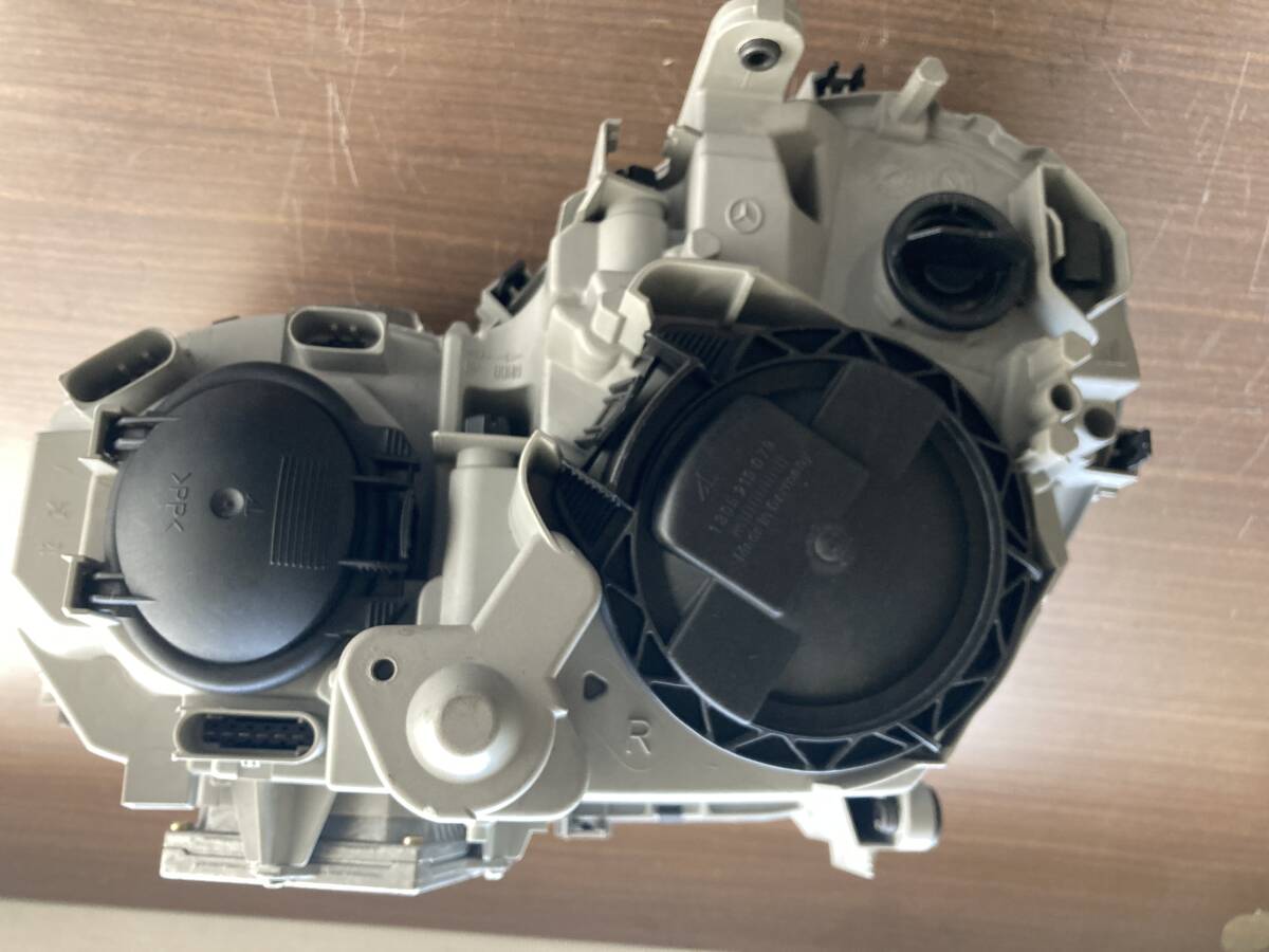 Mercedes-Benz W203 右キセノンヘッドライト（A203-820-40-619）0301