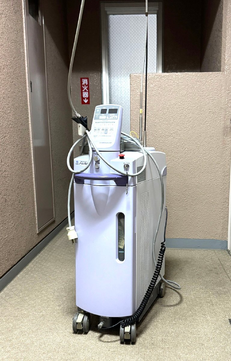 中古 動作確認済み キャスター破損モリタ Er:YAGレーザー