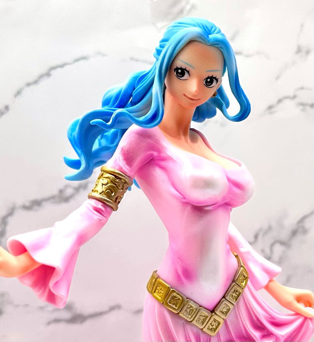 ワンピース　ビビ　フィギュアリペイント【期間限定の値引きいたします】 ONE PIECE☆ワンピース ネフェルタリ・ビビ フィギュア リペイント 肌