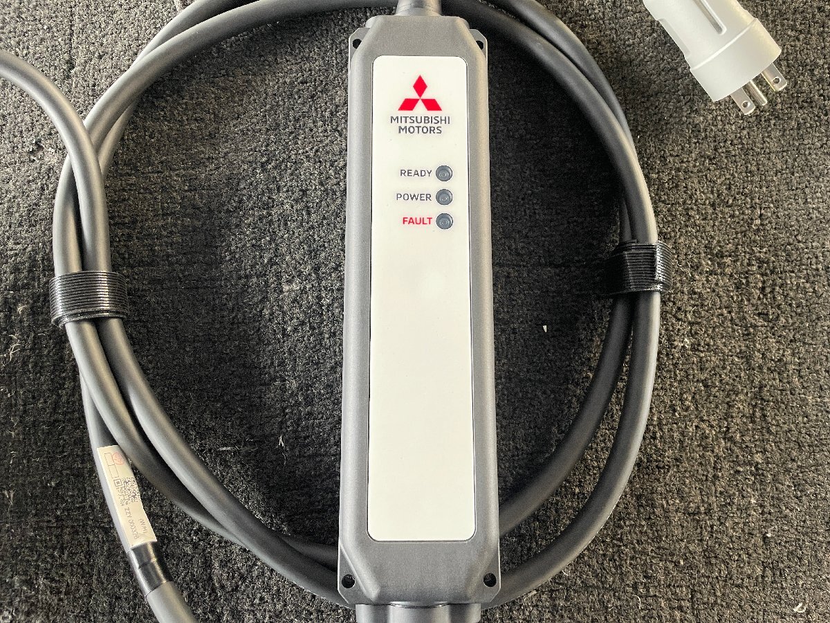 ⑥【美品】未チェック MITSUBISHI ミツビシ EKクロス EV 充電 ケーブル