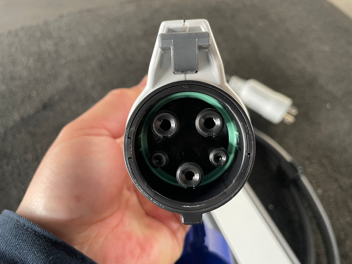 ⑥【美品】未チェック MITSUBISHI ミツビシ EKクロス EV 充電 ケーブル