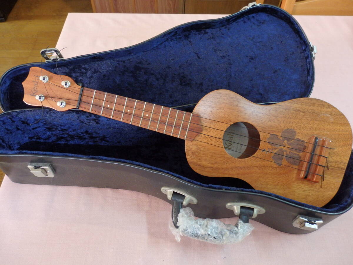 Keahi ケアヒ　ソプラノウクレレ 　全て単板　手作り品　ジエイクシマブクロも　愛用したメーカーです。ハードケース付き_1