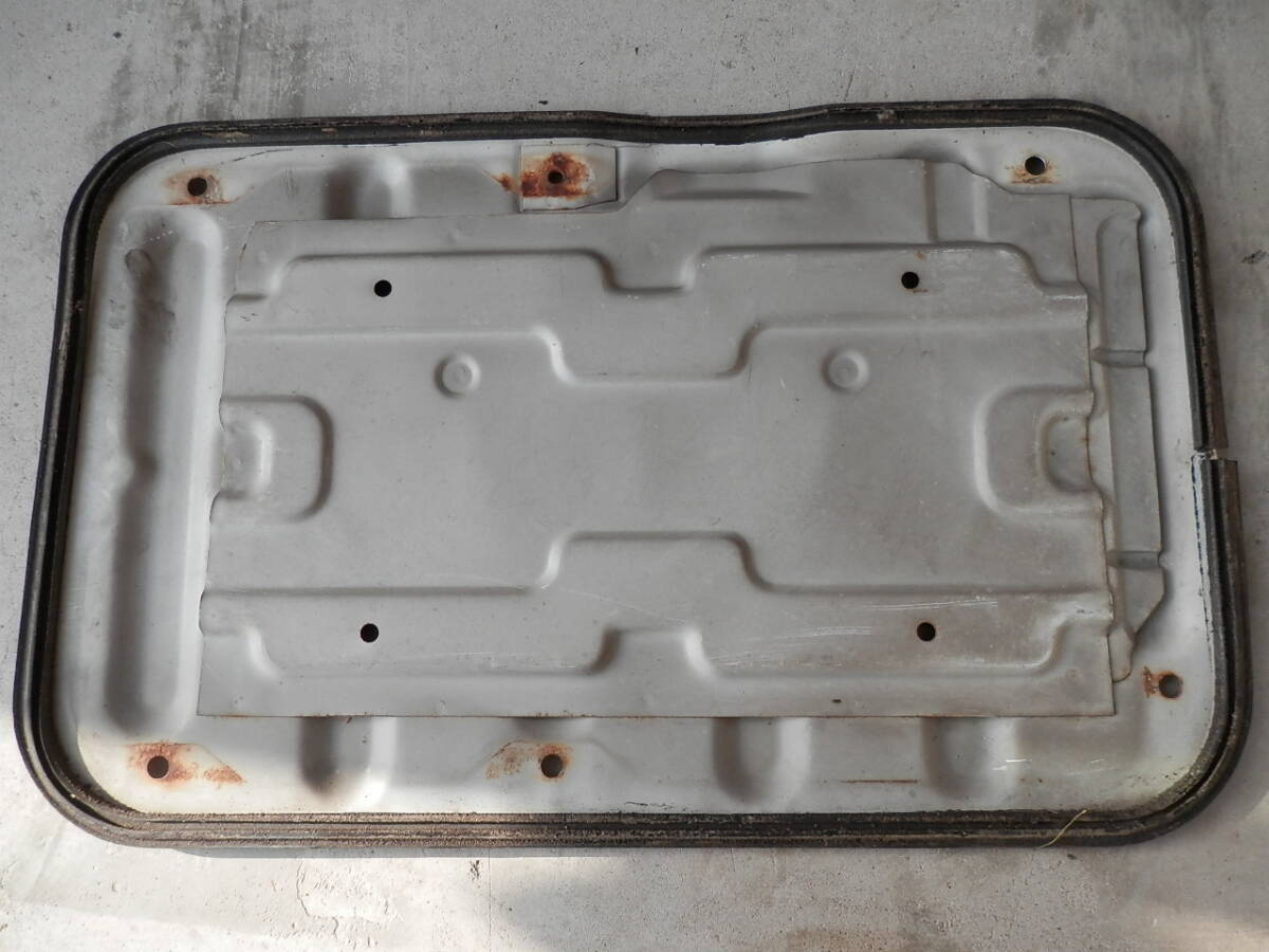 H4年式 ダイハツハイゼットトラック S82Pエンジンフード・エンジンカバー・エンジンサービスホール・荷台フタ参考S82P/S82V/S83P/S83V_4